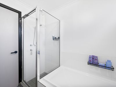 1 / 5 Hicks Road, Hannans