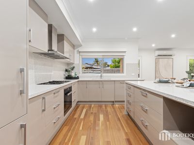 220A Outlook Drive, Dandenong North