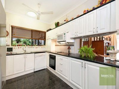 32 Boston Crescent, Douglas