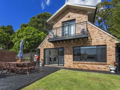 165A & 165B Kanahooka Road, Kanahooka