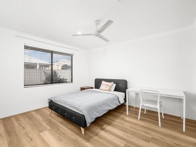 14 Berkeley Loop, Piara Waters