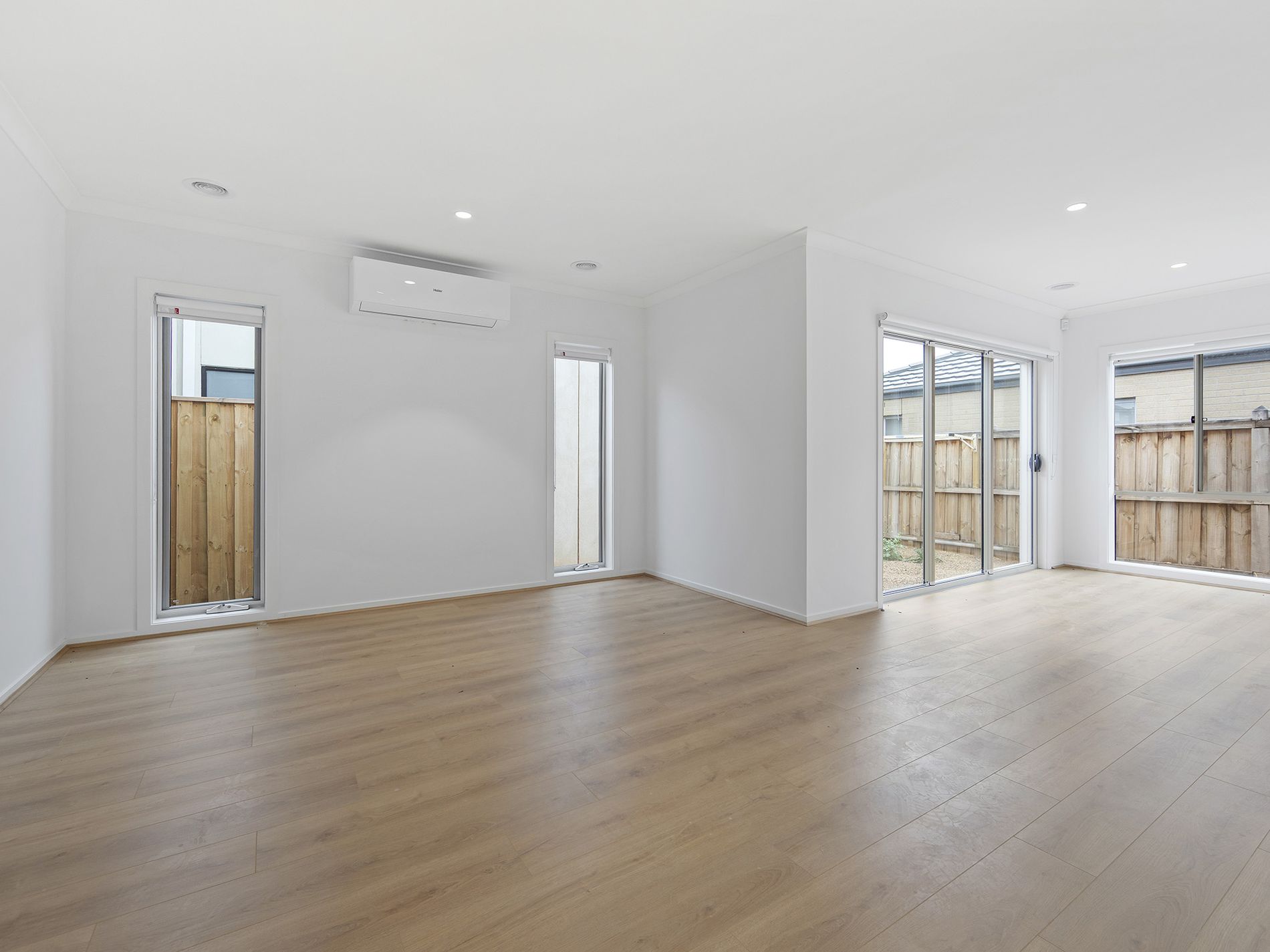 24 Urquhart Road, Tarneit