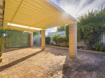 1 / 11 Sprigg Place, Booragoon