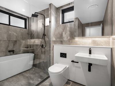 13 Monument Drive, Castle Hill