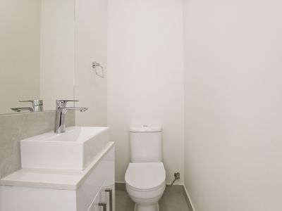 2/5 Bristol Road, Pascoe Vale