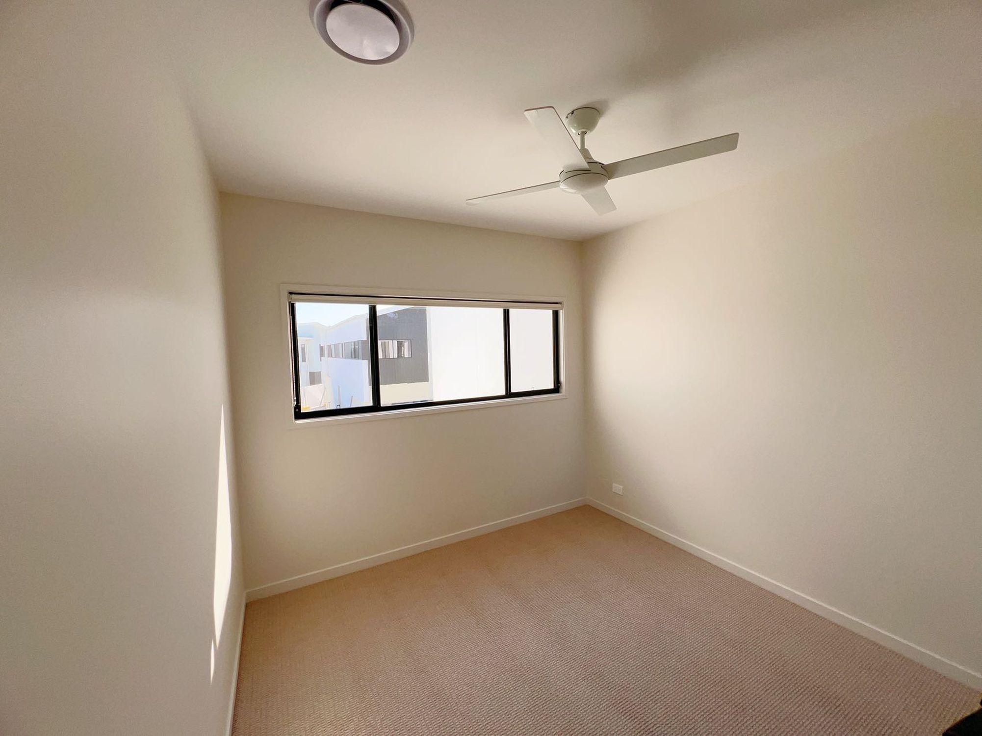 17 / 1 Lake Serenity Boulevard, Helensvale