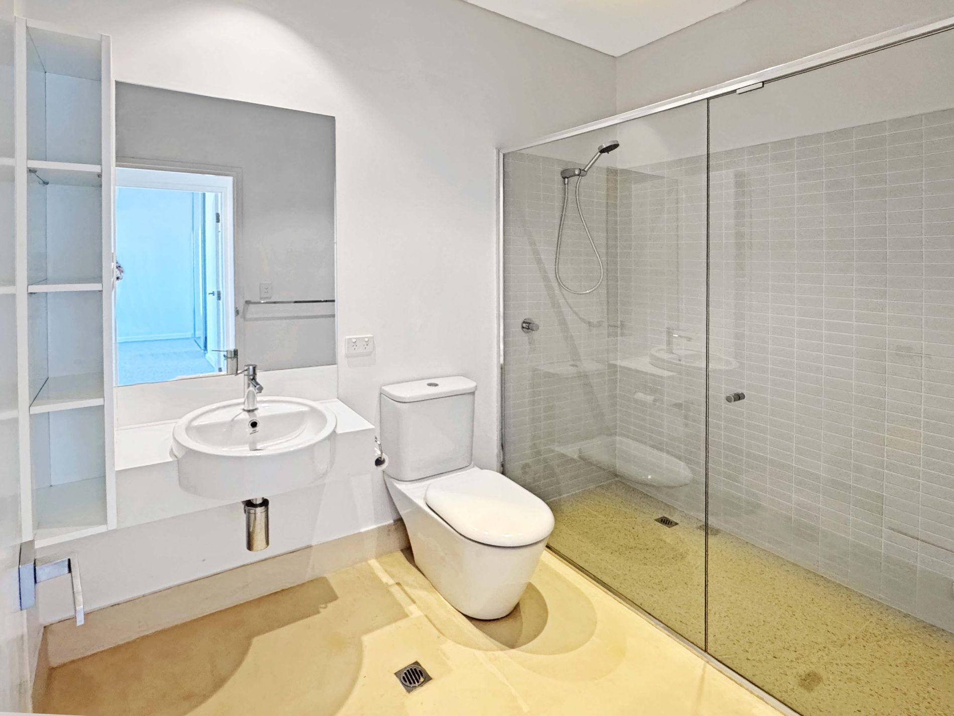 94 / 59 Breaksea Drive, North Coogee