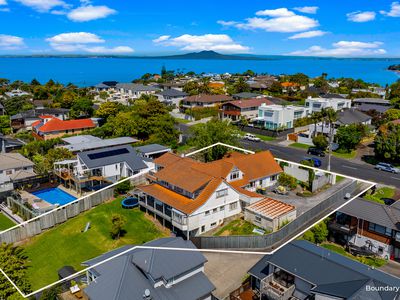 18 Montgomery Avenue, Rothesay Bay