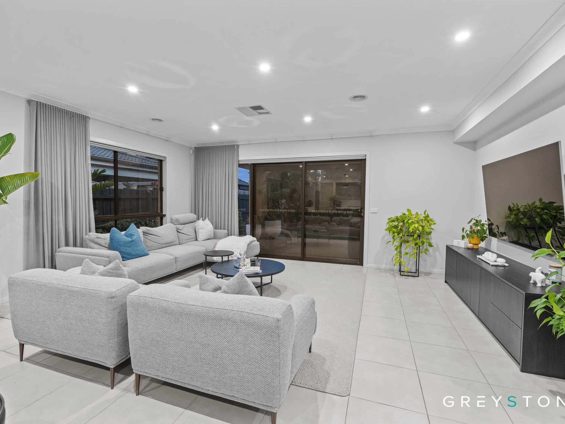 18 Cascade Drive, Aintree