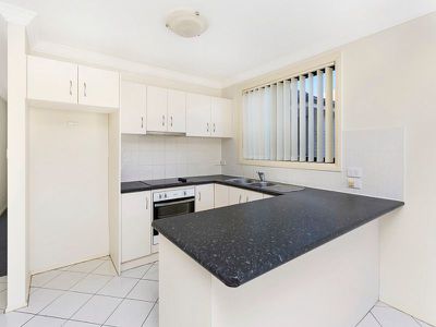 2 / 18 Addison Avenue, Lake Illawarra