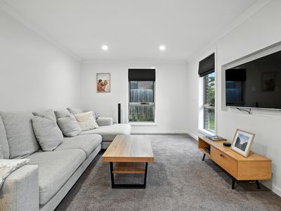 9 Kate Reed Drive, Prospect Vale