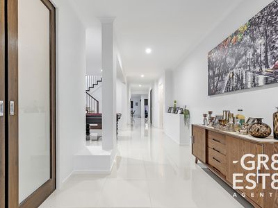 91 Aquatic Drive, Cranbourne West