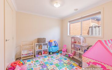9 Heathcote Grove, Officer