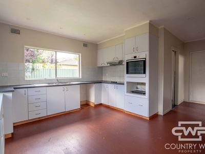 45 Abercrombie Street, Guyra