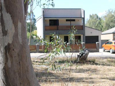 4 Redgum Court, Heathcote