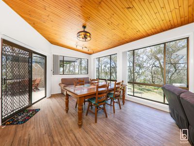 1 Parklake Close, Wyongah