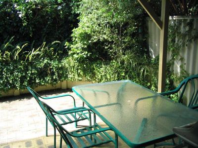 6 / 12 Coolidge Street, Como