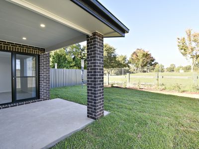 7a Boyd Avenue, Dubbo