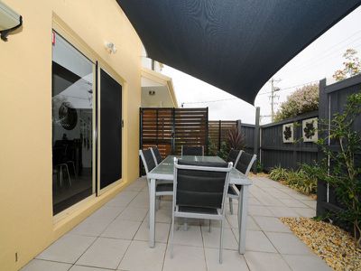 1 / 58 Kanooka Grove, Clayton