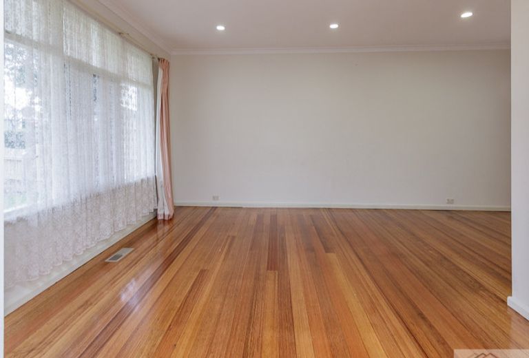92 Hilton Street, Mount Waverley