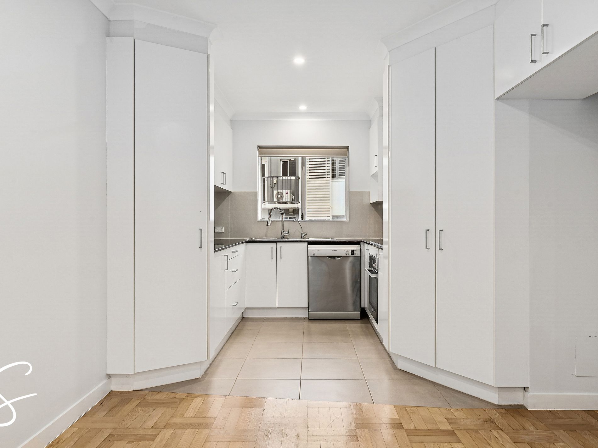 4 / 25 Birdwood Road, Holland Park West