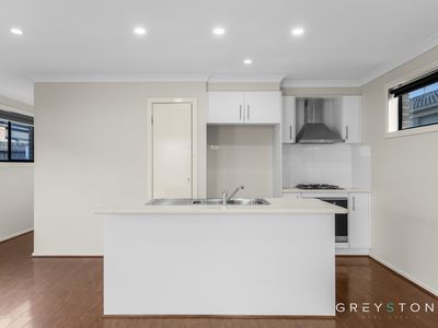 16 Abbott Street, Melton South