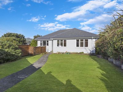 9 Woodstock Terrace, Tawa