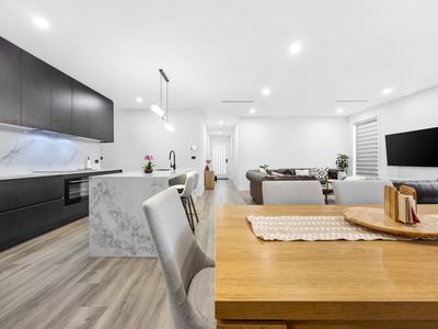 43 Pickering Crescent, Lara