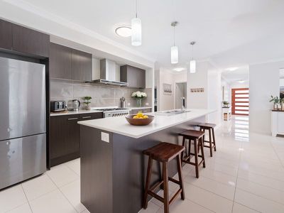 5 Alexa Rise, Upper Coomera