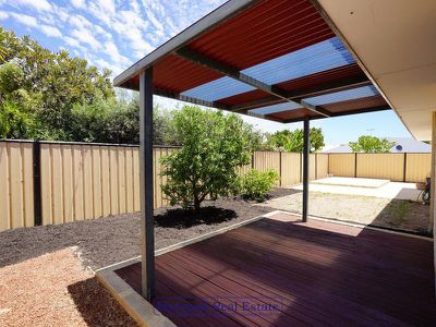 32 Ripplevale Circle, Carramar