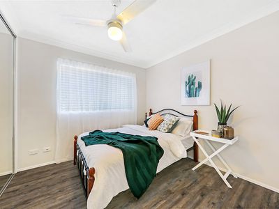 13 / 66 Queen St, Southport