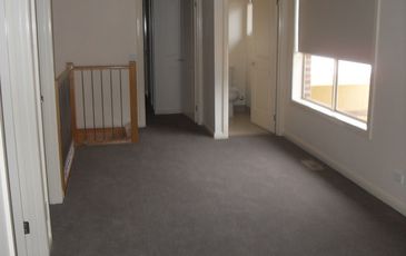 1 / 3 Gamble Avenue, Berwick