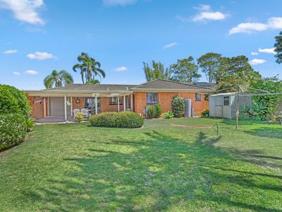 13 De Lore Crescent , Tuncurry