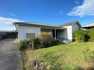 7 LEAKE STREET, Southend