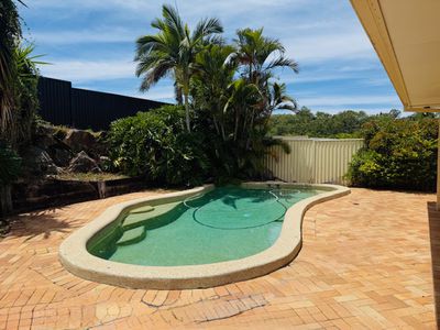 7 Fairweather Drive, Parkwood