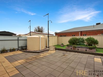 1 / 62 McTavish Boulevard, Horsham