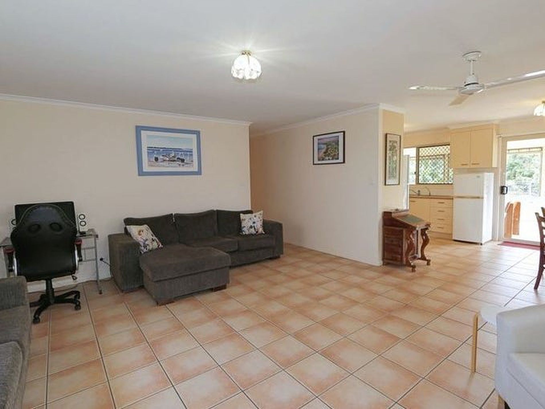 27 Coral Sea Dr, Woodgate