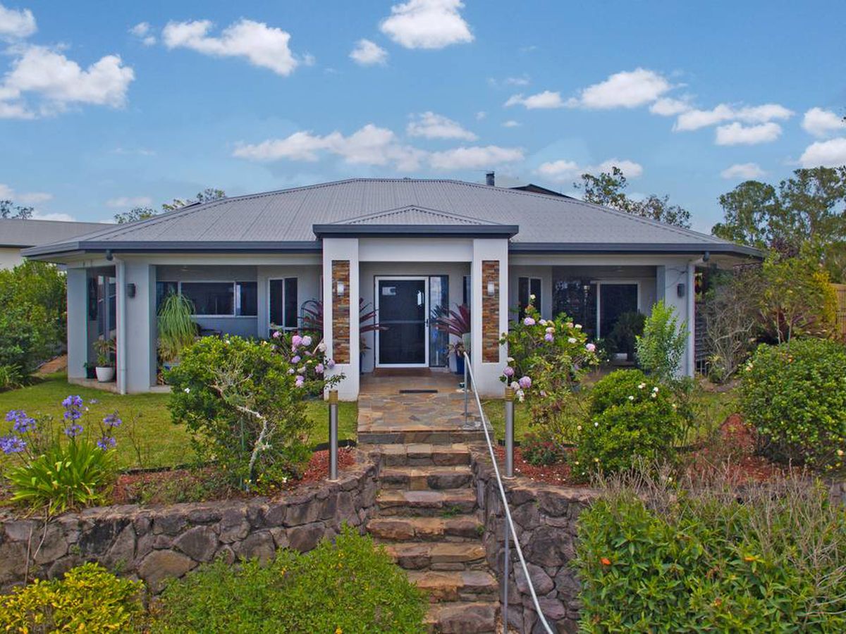 13 Moses Circuit, Atherton