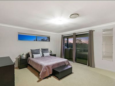 16 Brokenwood Circuit, Gumdale