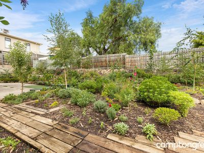 4 / 294 Nicholson Street, Seddon