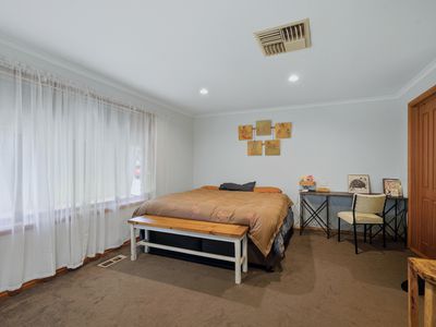 33 Webb Avenue, Seymour