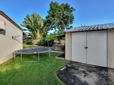 7 Schombacher Cct, Moulden