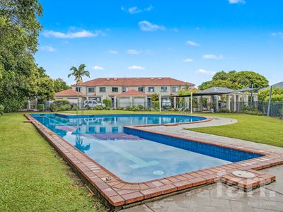 24 / 1 Bronberg Court, Southport