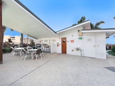 248 / 105 Scarborough Street, Southport