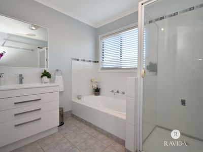 6 Pyle Road, Londrigan