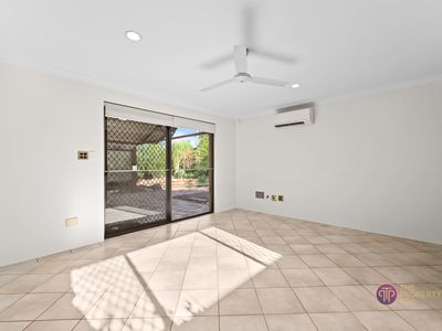 18 Elm Close, Camillo