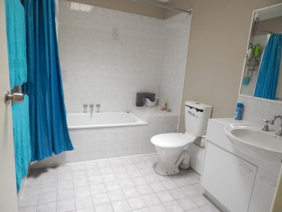 9 / 4 Lillian Street, Redbank Plains