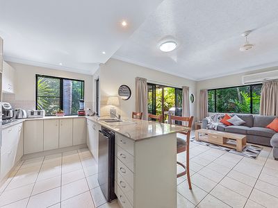 8 / 14 Altmann Avenue, Cannonvale