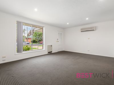 1 / 161 Seymour Street, Bathurst