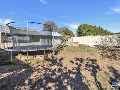 8 Sinclair Place, Horsham